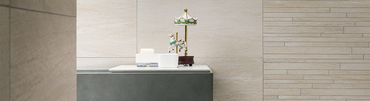 Kombination von Wandfliesen und Bodenfliesen